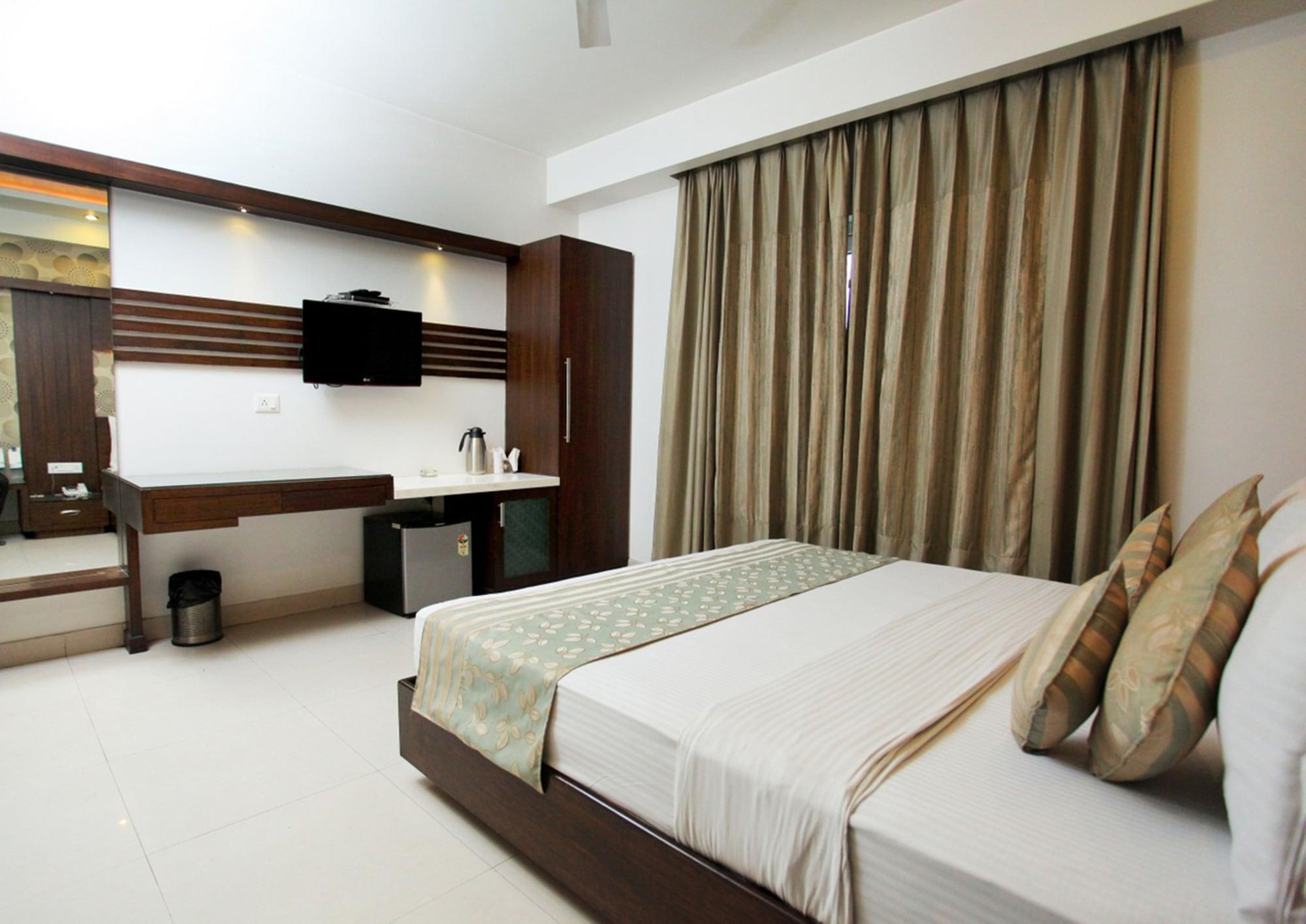 The Pearl Hotel New Delhi Extérieur photo