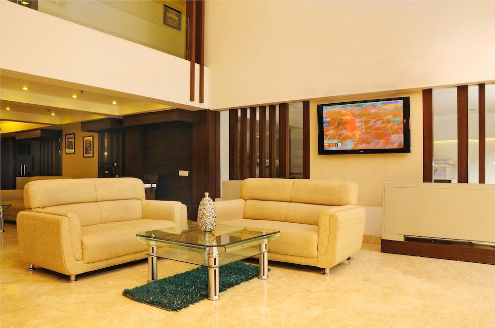 The Pearl Hotel New Delhi Extérieur photo