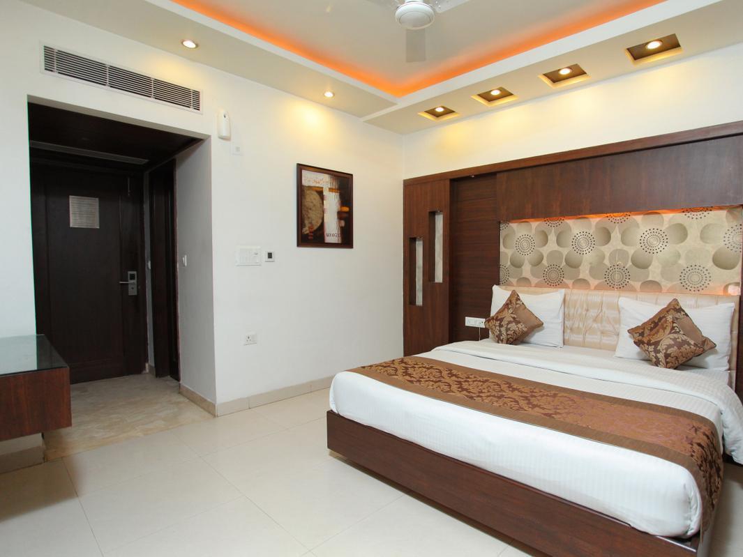 The Pearl Hotel New Delhi Extérieur photo