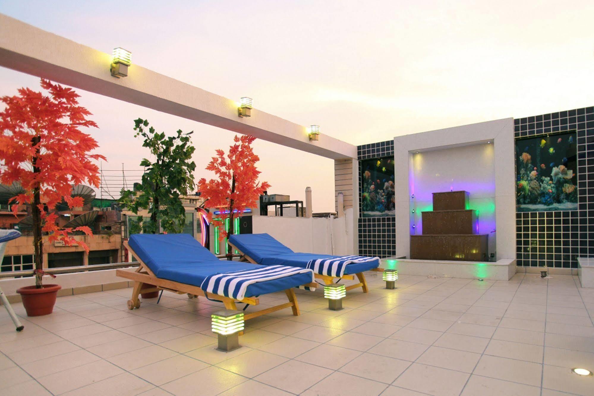 The Pearl Hotel New Delhi Extérieur photo