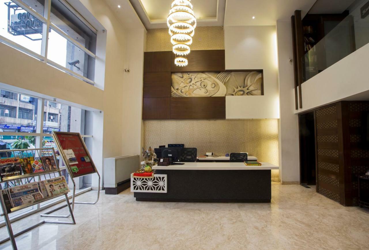 The Pearl Hotel New Delhi Extérieur photo