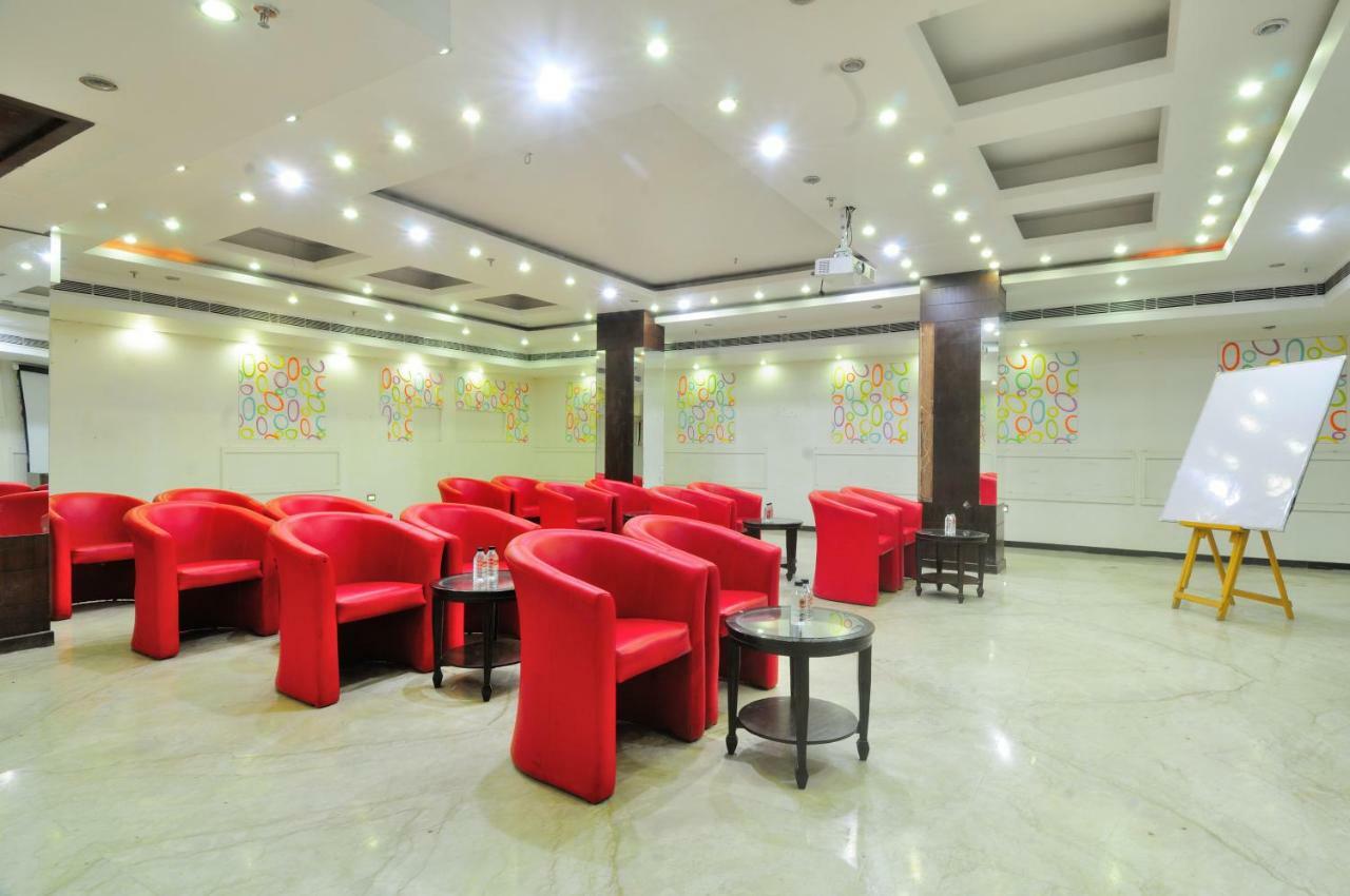 The Pearl Hotel New Delhi Extérieur photo