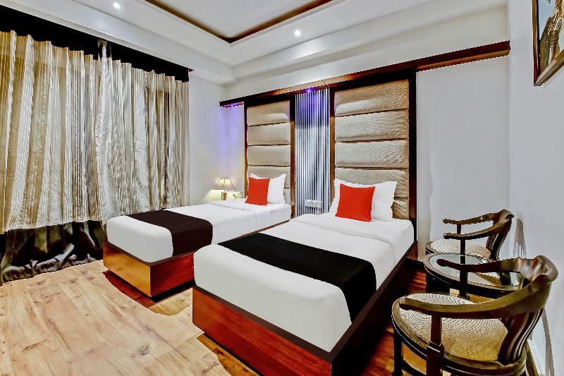 The Pearl Hotel New Delhi Extérieur photo